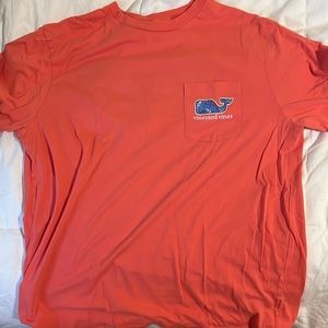 Vineyard vines tee
